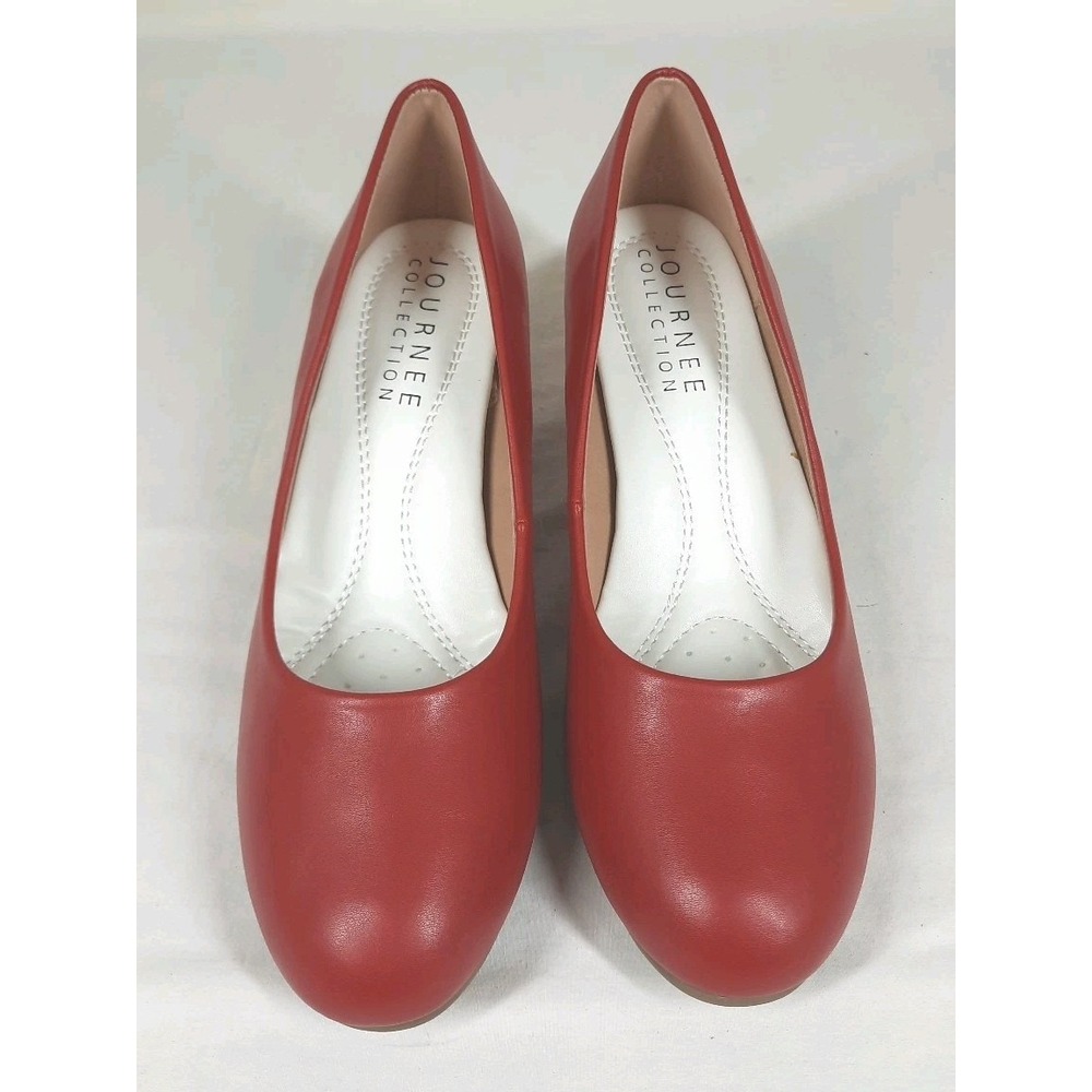 Journee Collection Luu Women's Round Toe Pumps Red Faux Leather US Size 7.5 - Picture 2 of 11